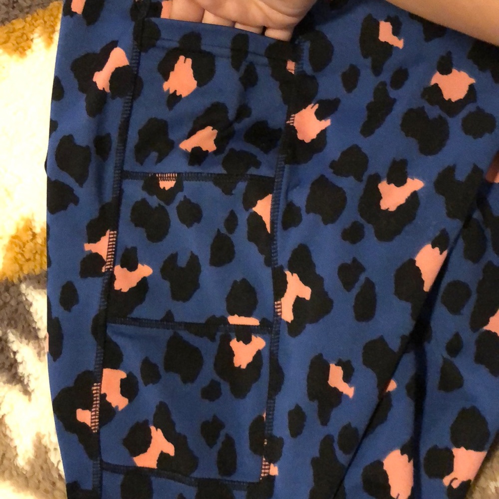 Leopard workout pants - Picture 3 of 5